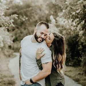 Meet your Posher, Hayley